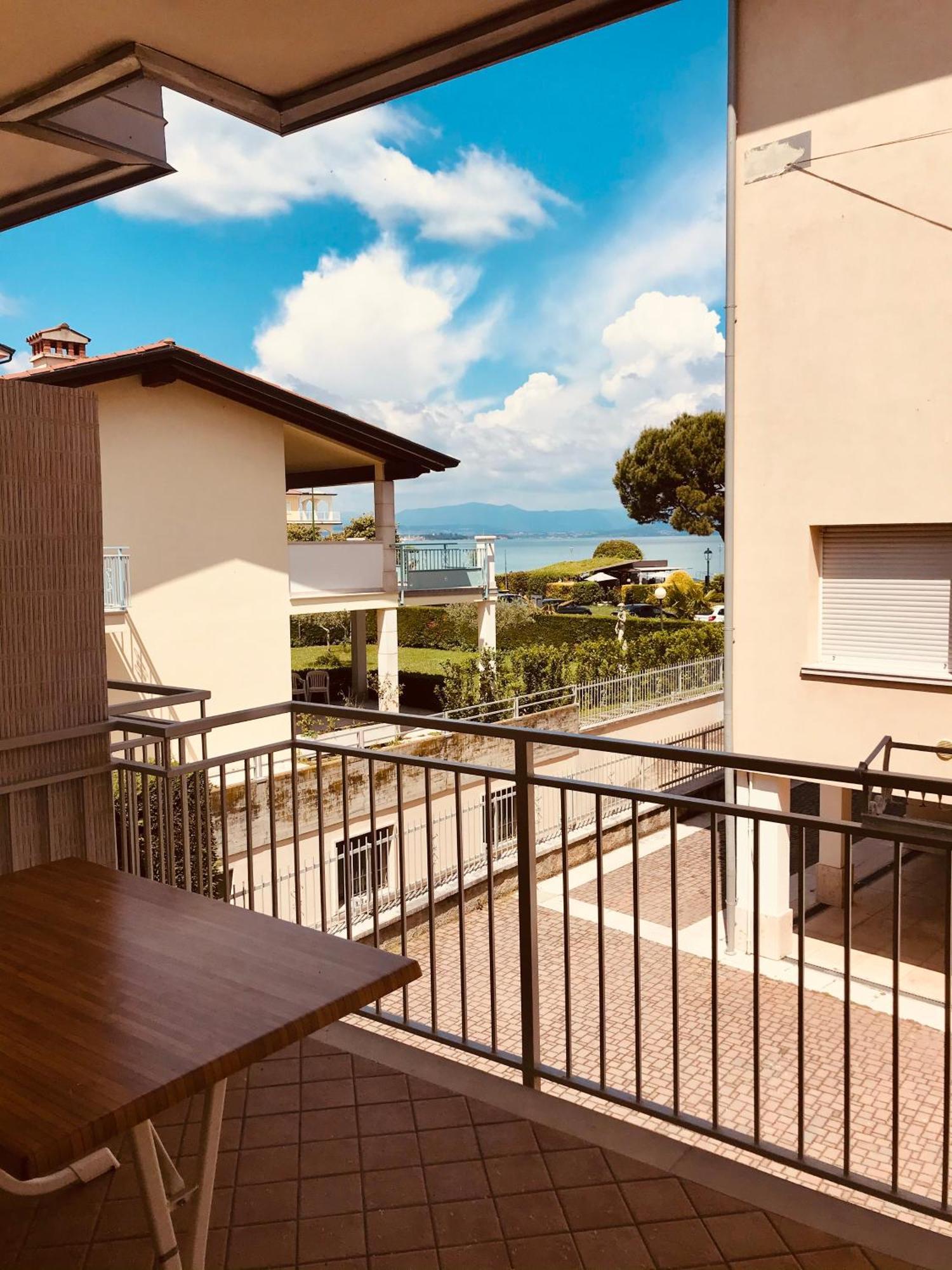 Casa Caterina Lake View Holidays Apartments Peschiera del Garda Habitación foto