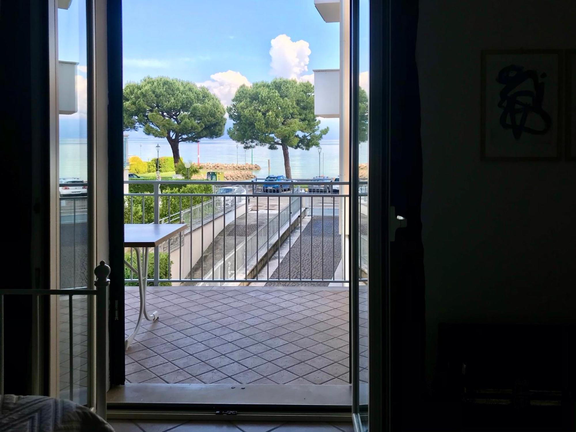 Casa Caterina Lake View Holidays Apartments Peschiera del Garda Habitación foto